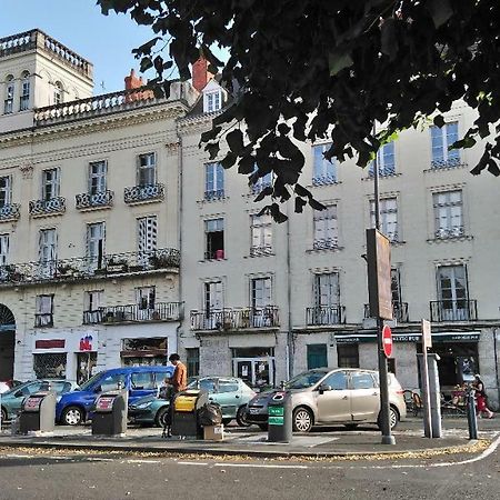 The Peaceful Corner In The Heart Of Saumur Apartment Bagian luar foto